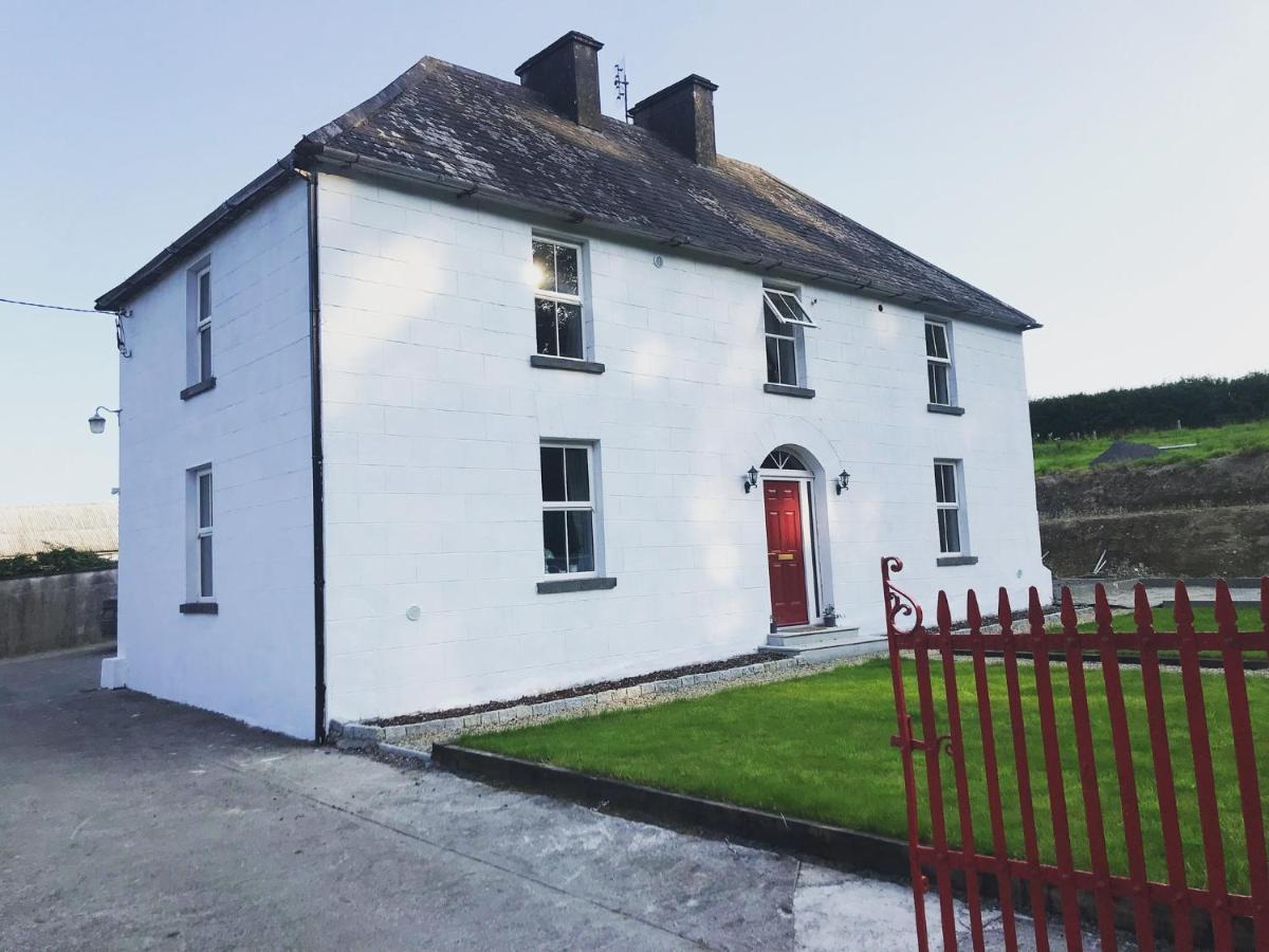 Entire Farmhouse In Tipperary 니나 외부 사진