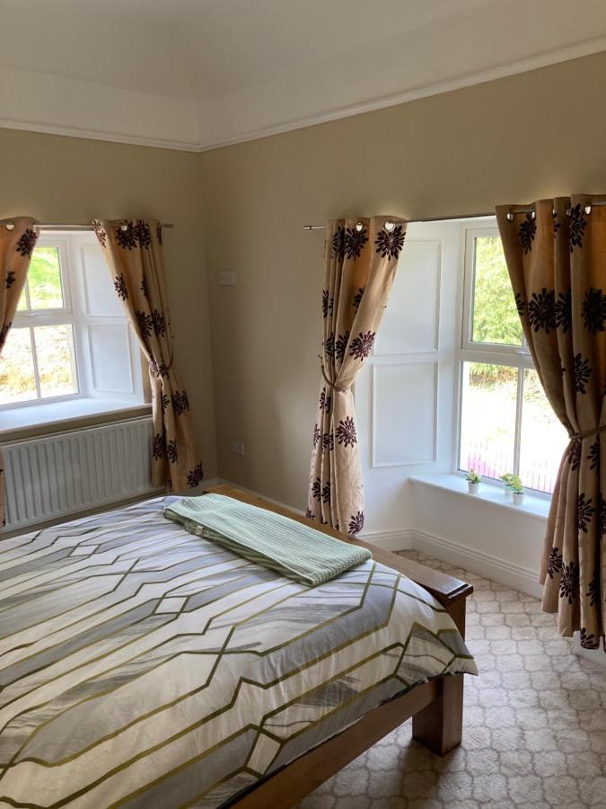 Entire Farmhouse In Tipperary 니나 외부 사진