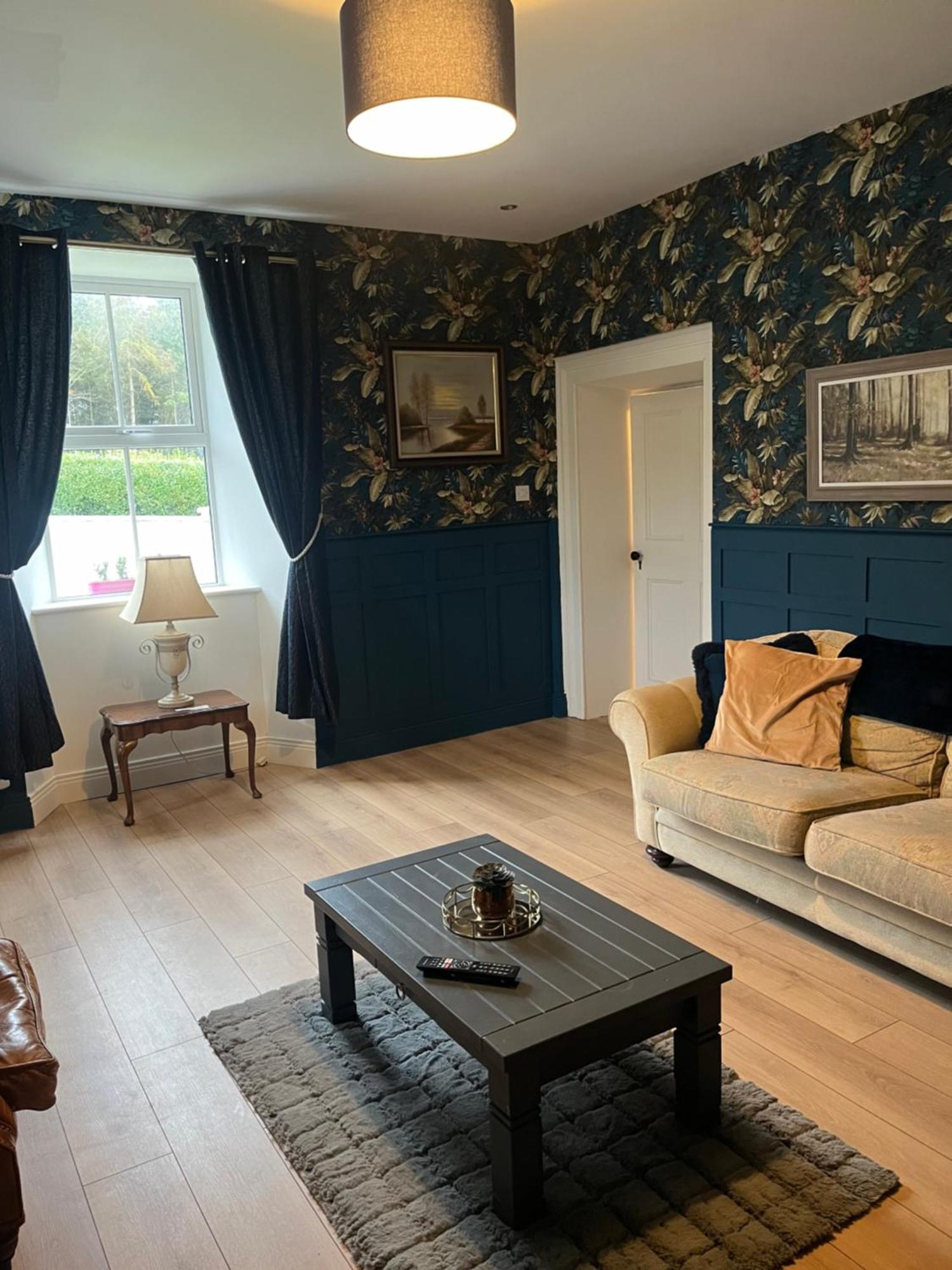 Entire Farmhouse In Tipperary 니나 외부 사진